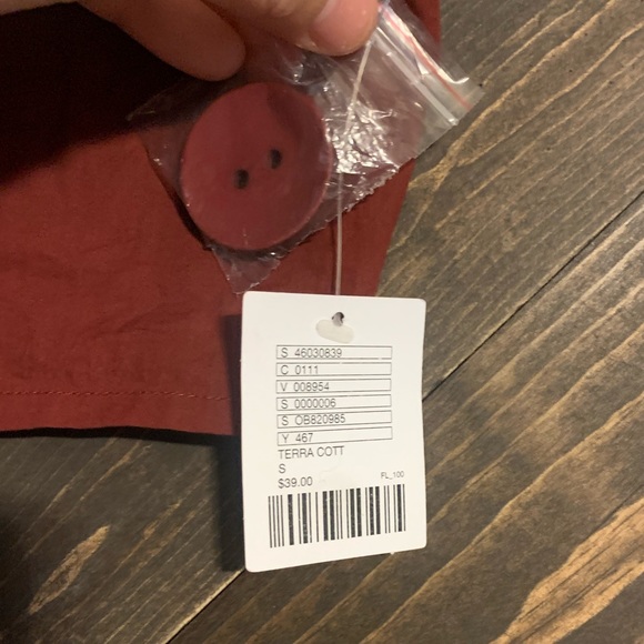 Urban Outfitters cropped button tank - Picture 3 of 5